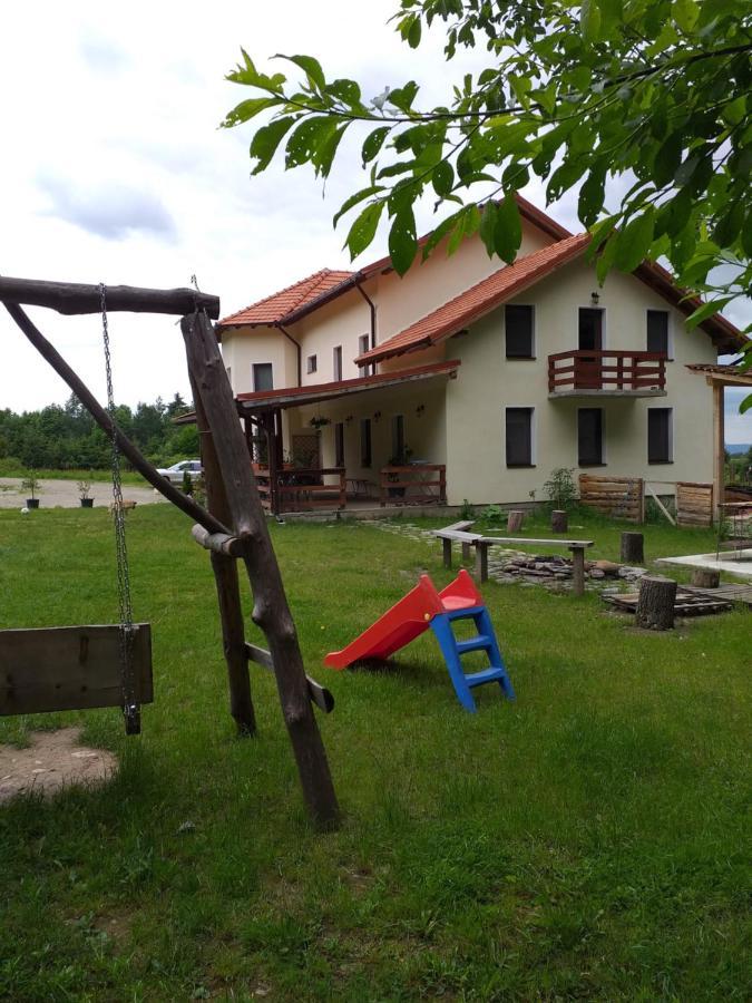 Pensiunea Rozelor Statiunea Climaterica Sambata Sîmbăta de Sus Exteriér fotografie